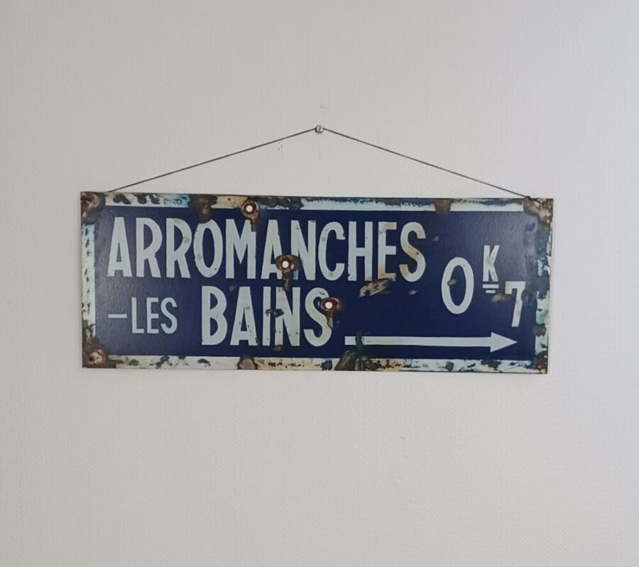 Panneau métal "ARROMANCHES-LES-BAINS"