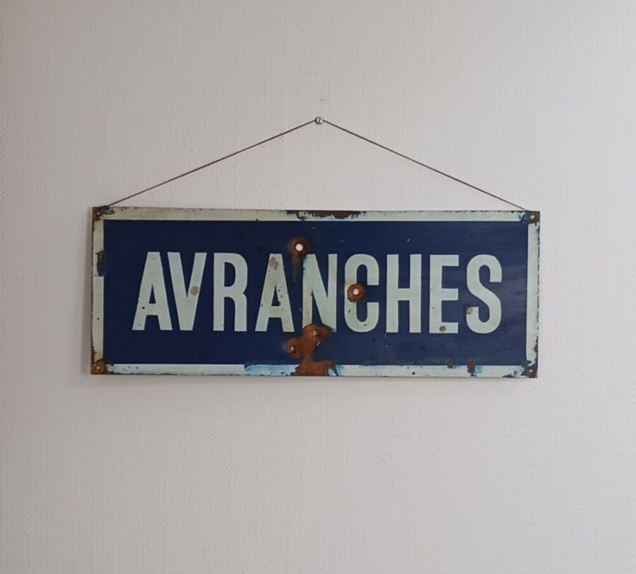 Panneau métal "AVRANCHES"