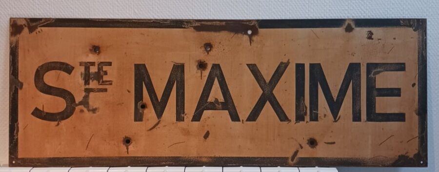 Panneau métal "Sainte MAXIME"