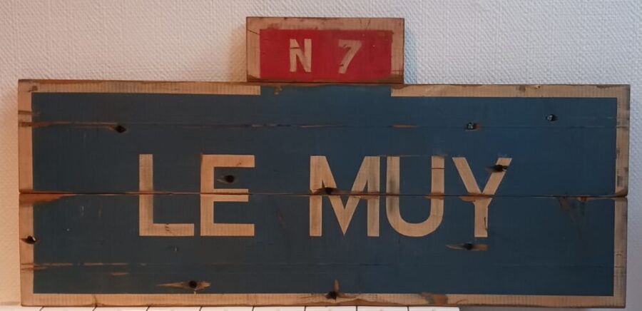 Panneau bois "LE MUY - N7"
