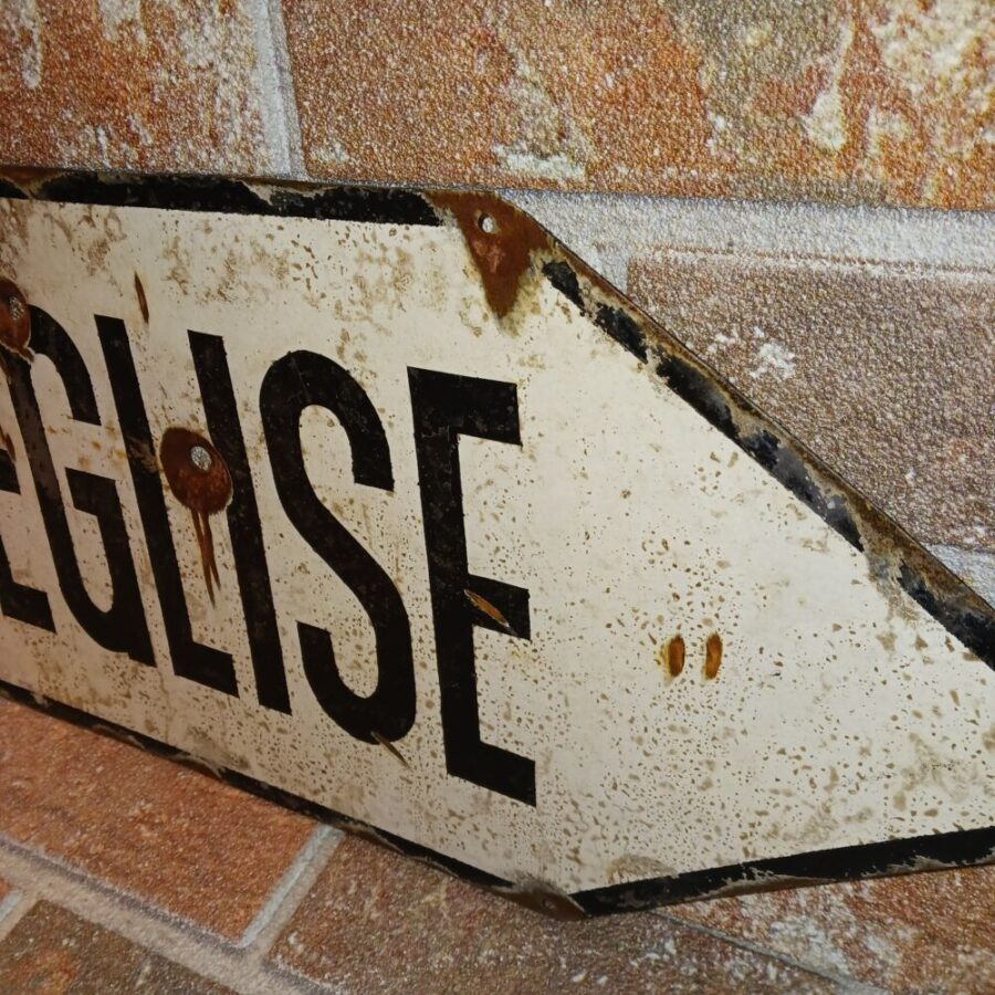 Panneau directionnel métal "STE MERE EGLISE" – Image 3