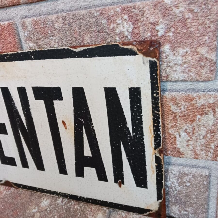 Plaque métal "CARENTAN"  20cm x 40cm – Image 2