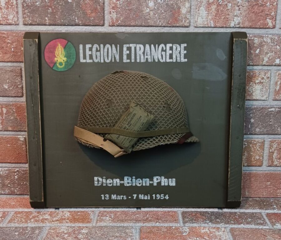 Panneau Demi Casque "LEGION" 1954