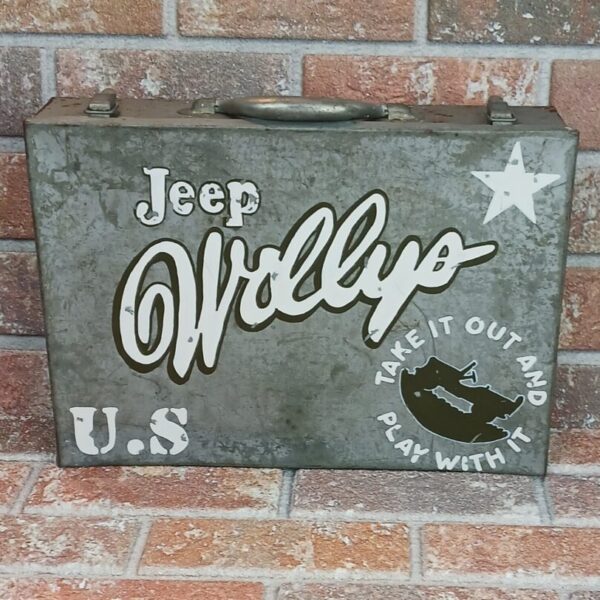 BOITE METAL ANCIENNE PEINTE "JEEP WILLYS"
