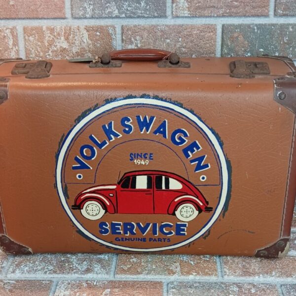 VALISE ANCIENNE PEINTE "VOLKSWAGEN"